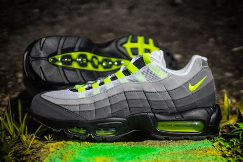 nike weiß neon|nike air max 95 og neon.